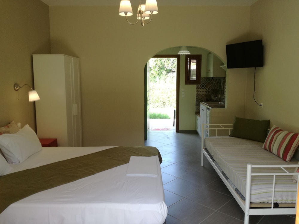 Kallisti Seaside Studios Skopelos