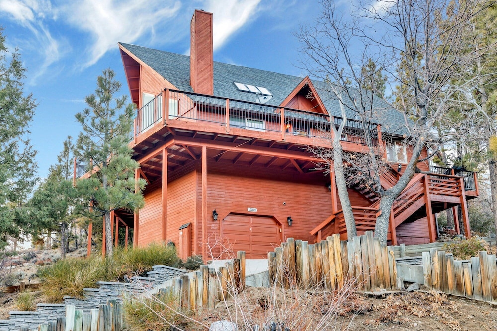 High-top Lakeview Chateau #2520