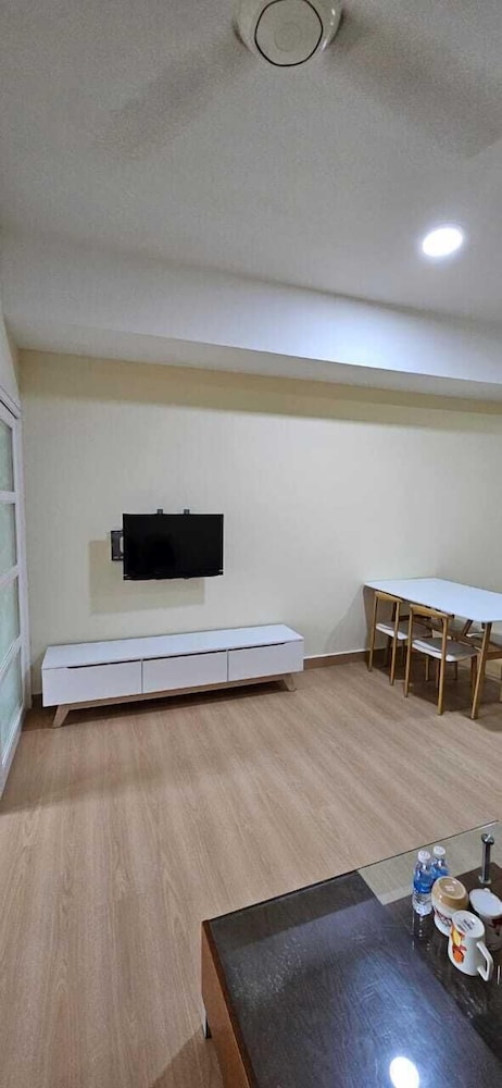 Cempaka Apartment By Easy Nap