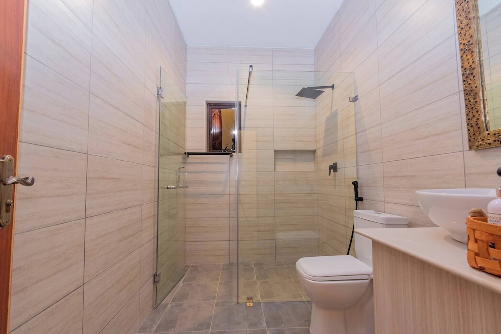 Luxurious Diani Beach Villa With Private Pool