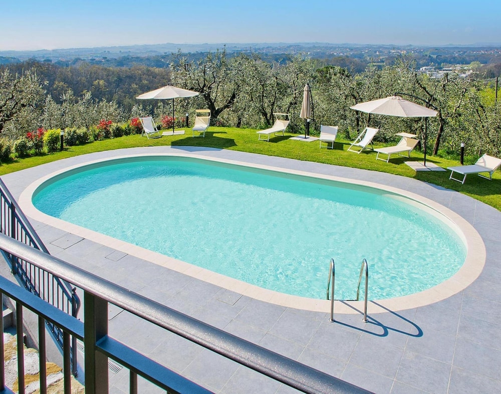 Alluring Apartment in Lamporecchio