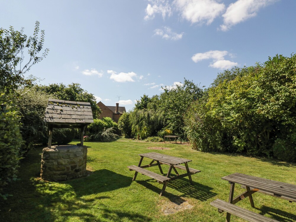 Hill House Farm