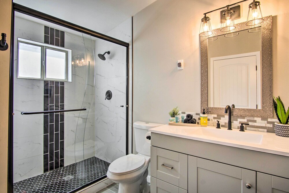 Charming Home ~ 7 Mi to Downtown Tucson!