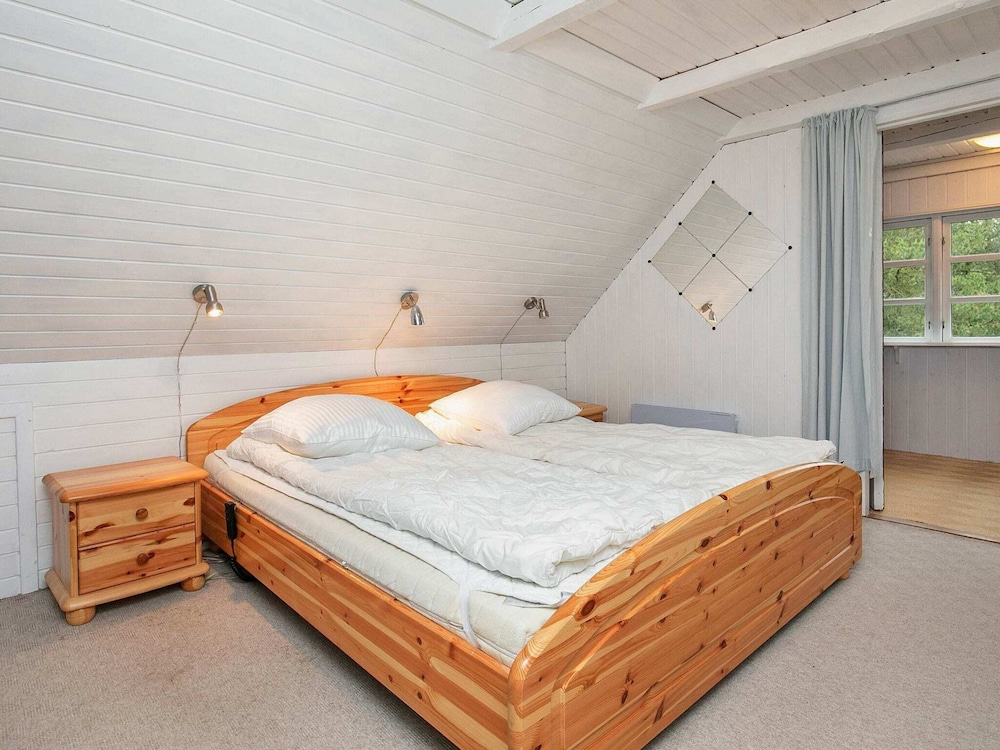 6 Person Holiday Home in Oksbol