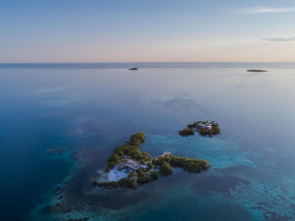 Gladden Caye Private Island Resort