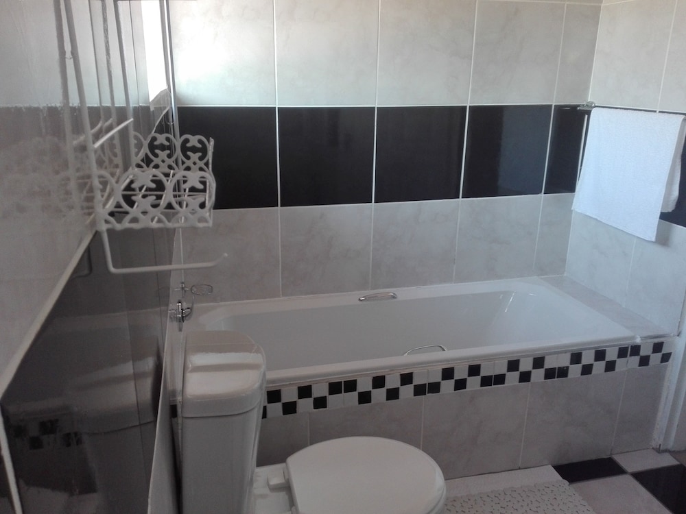 Joezebel Guest House