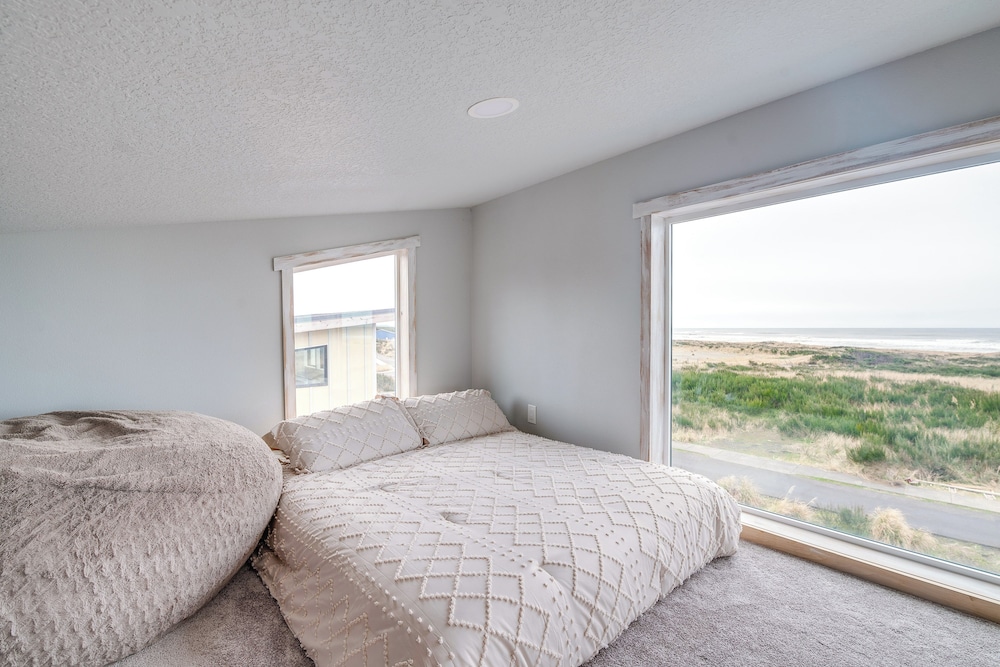 Steps to Shore: Family Beach Getaway in Westport