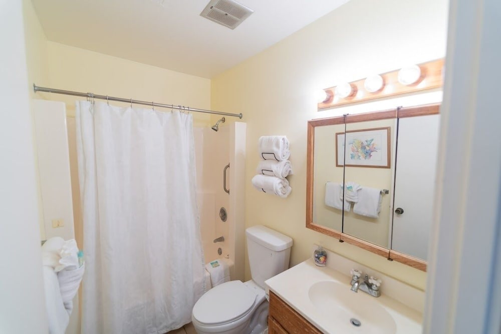 Turtle Bay Takanoha**nuc 90-tvu-0557 1 Bedroom Condo by RedAwning