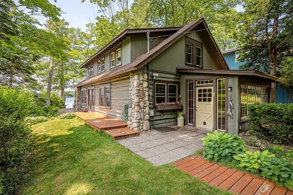 Sunset Retreat Private Family Home 843N