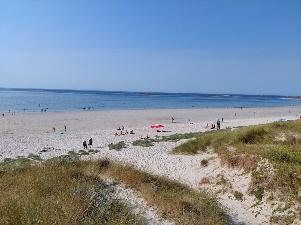 Beachfront Holiday Home in Guisseny