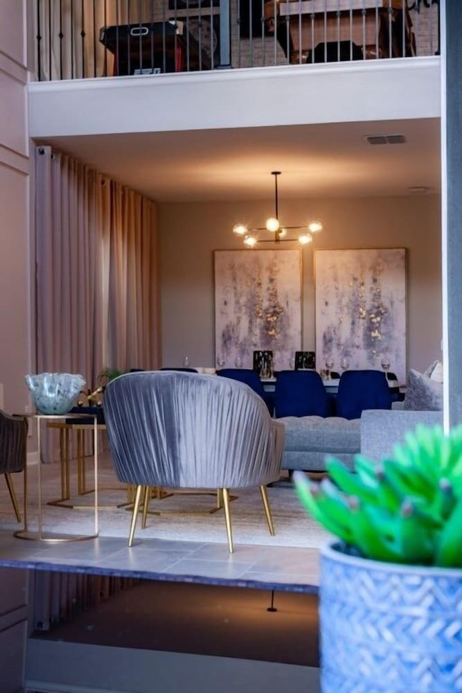 Luxurious Pool Home With Game Room 5 Bedroom Home by RedAwning view 2