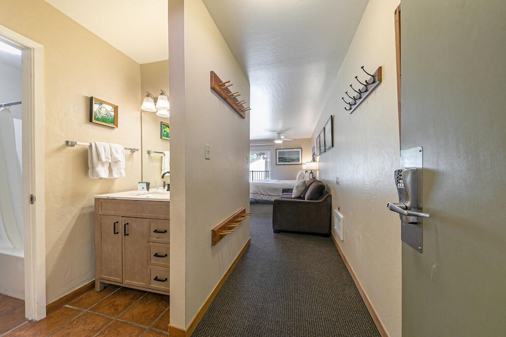 217 Bldg B Condo