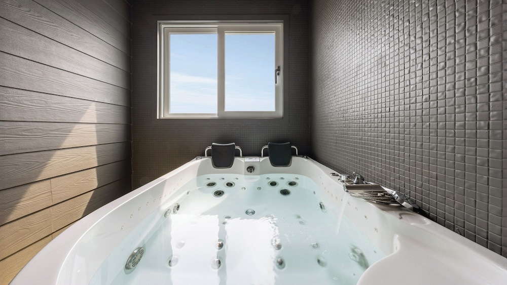 Gyeongju The Stay Spa Pension
