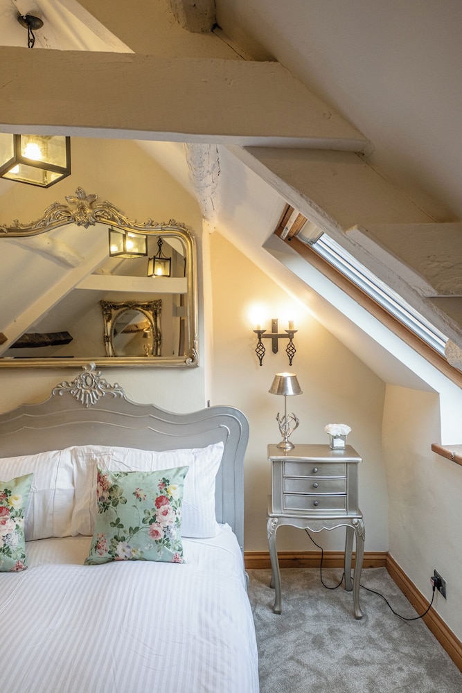 Eilmers Cottage Lovely 4BD in Malmesbury