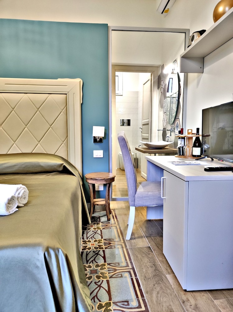 Kéramos Luxury Rooms