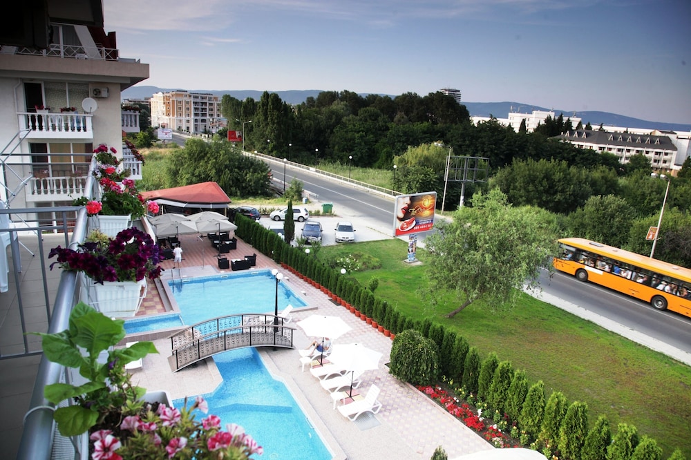 Hotel Zaara