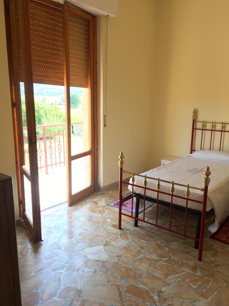 Villa Singola In Aperta Campagna,massima Privacy view 3