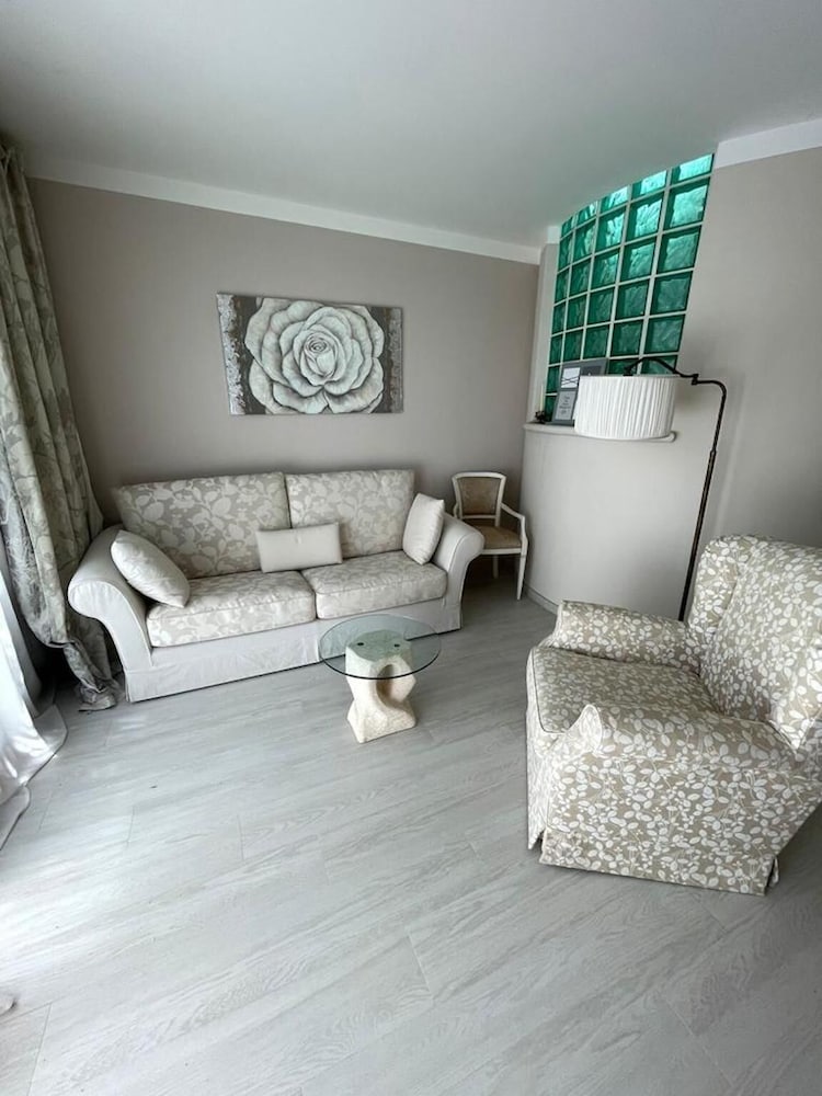 Fabulous Villa in Albarella Private Island by Beahost Rentals view 3
