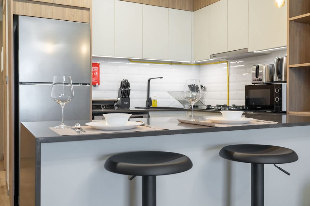 Chic Modern Studio Apartment for 2 in JVC