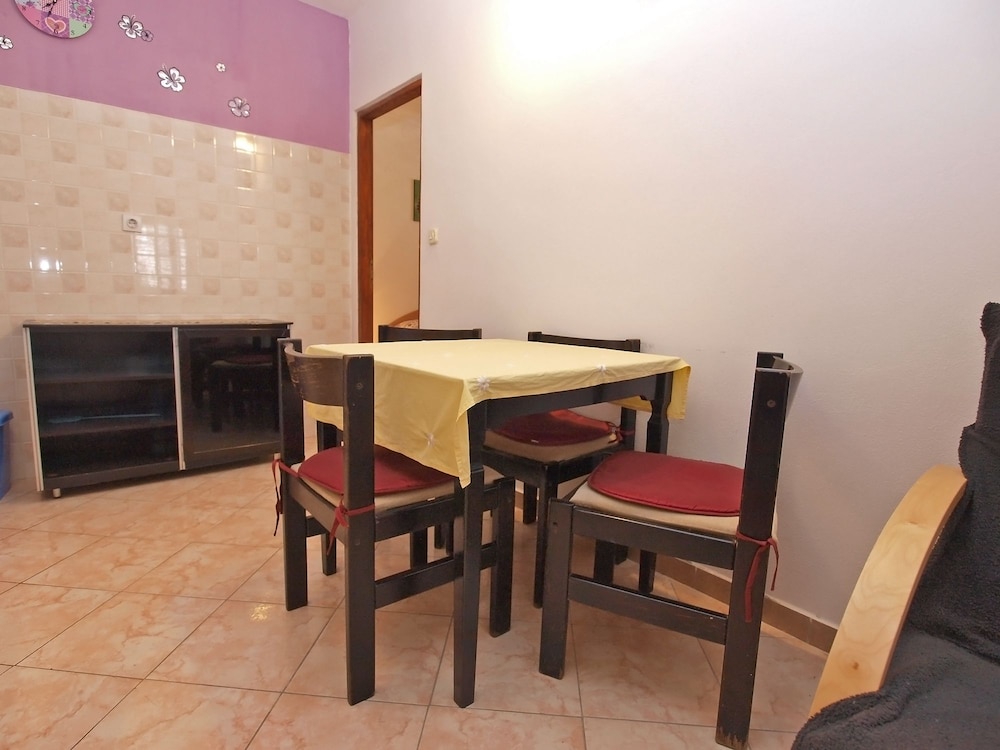 Apartment Ana 1068