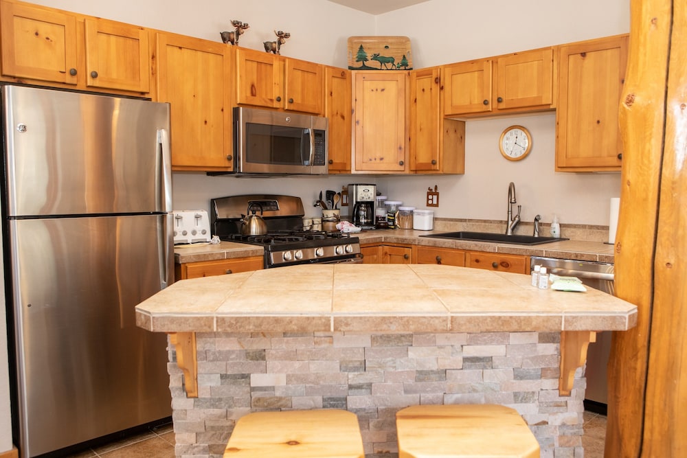 8750 Trappers Crossing 2 Bedroom Condo by RedAwning view 2