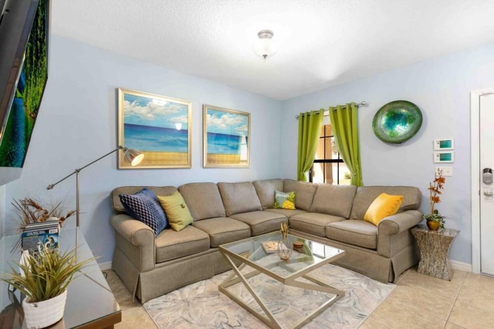 Lux Escape Private Pool Game Room Near Disney