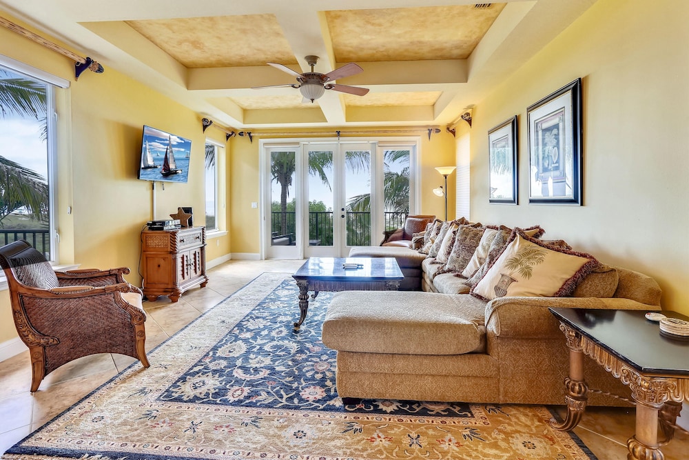 Hidden Treasure Beach House