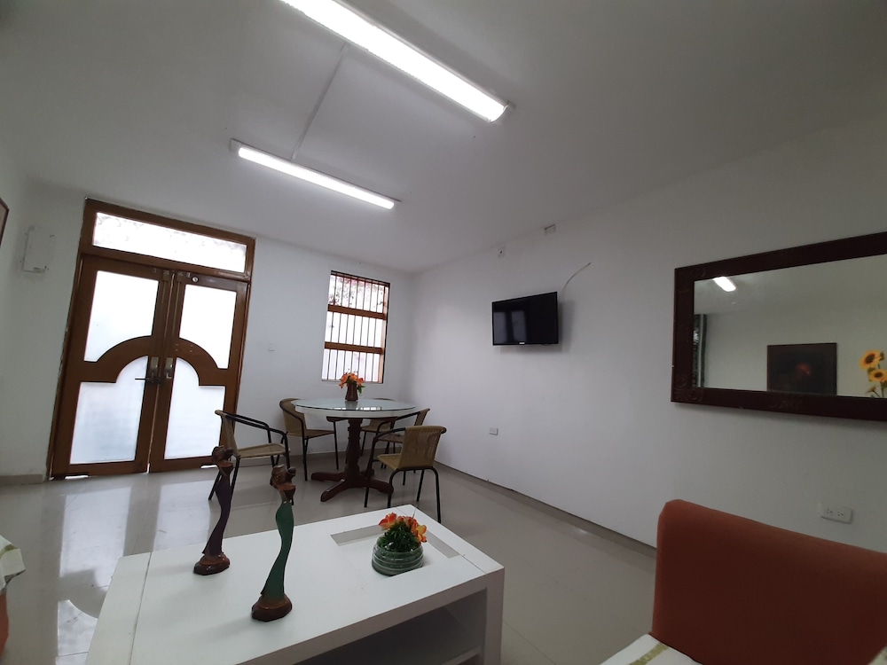 2G2-1 Apartamento en la Ciudad Antigua view 2