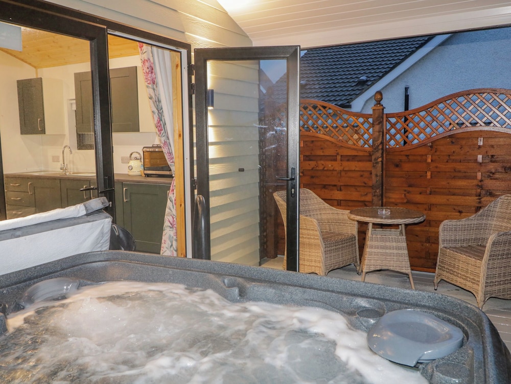 Benone Cabin
