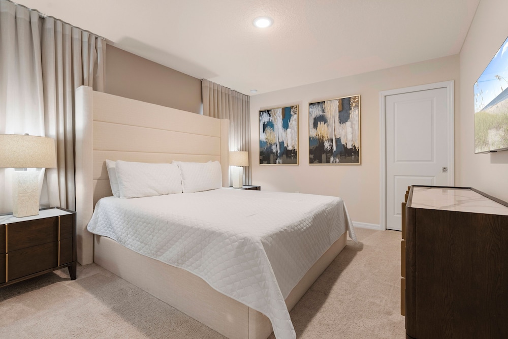New Home 8 Bedrooms At Windsor Island