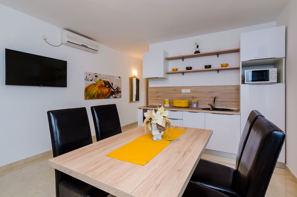 Apartments Sandito