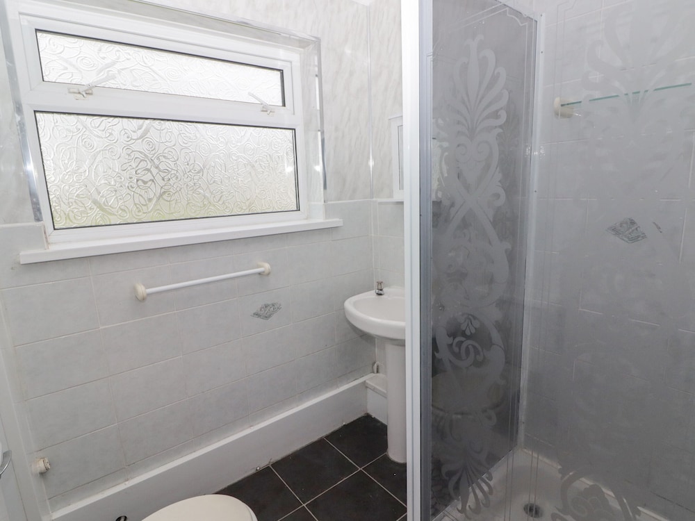 48 Gower Holiday Village