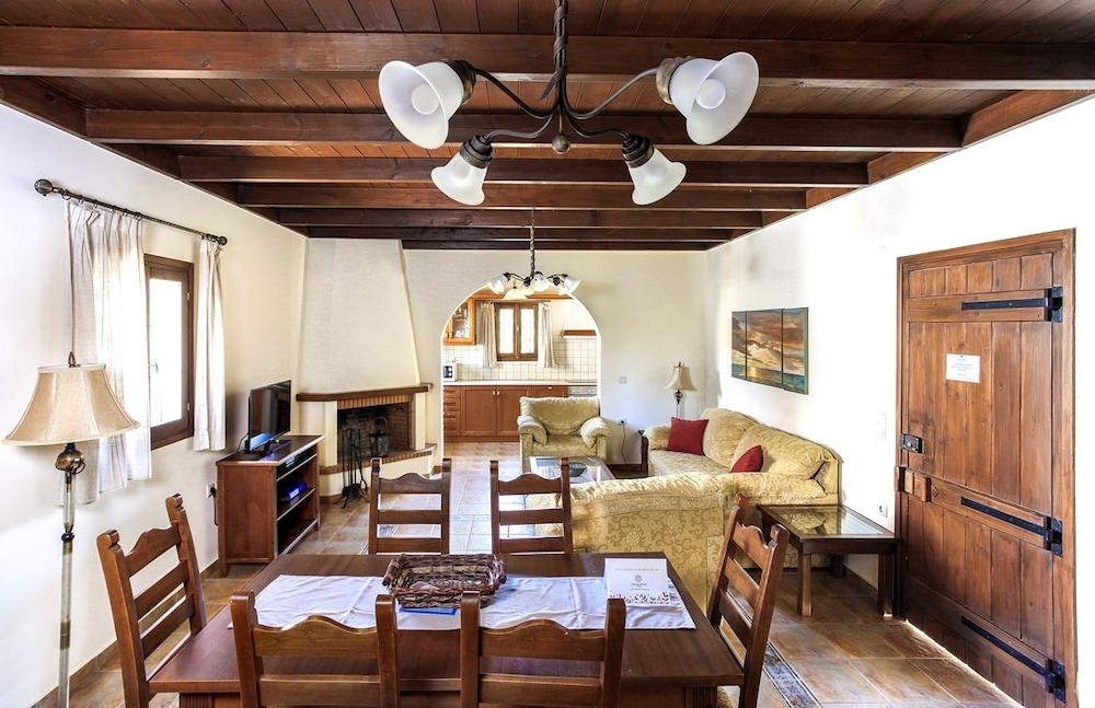 Douliana Villas