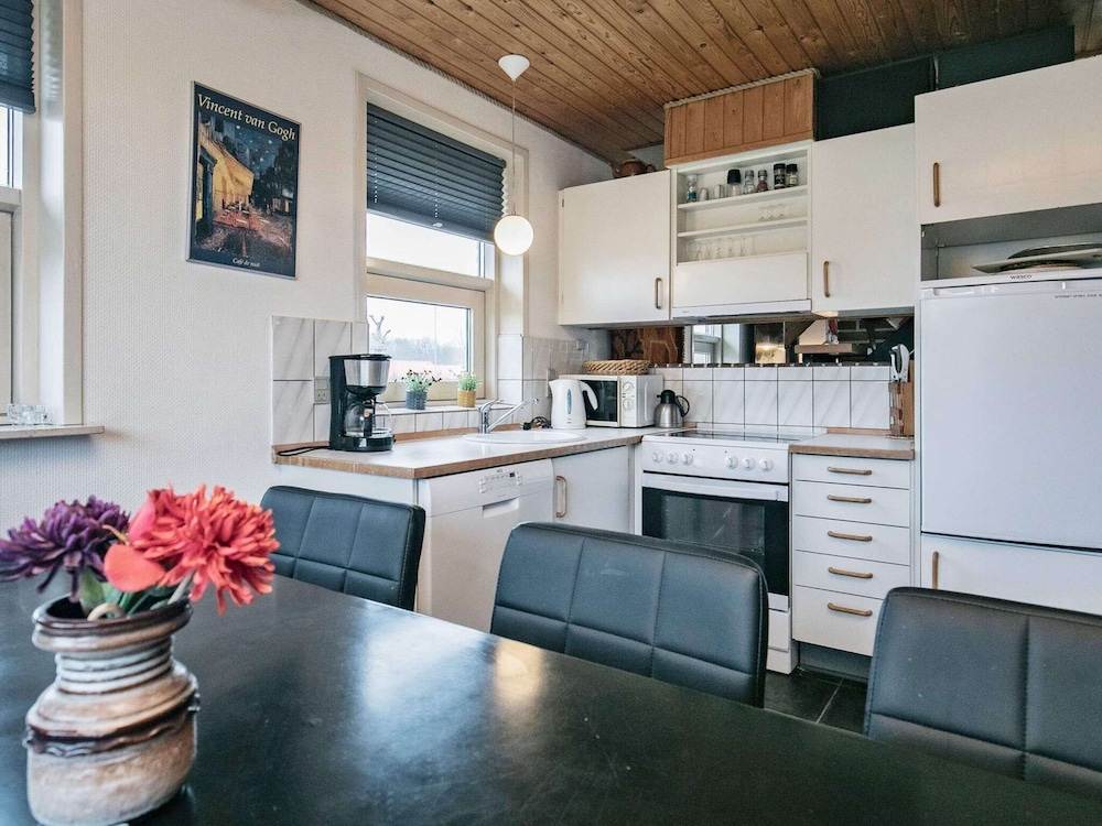 6 Person Holiday Home in Hesselager-by Traum view 4