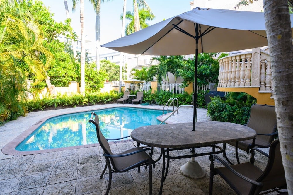 Las Olas Blvd Exclusive Apt With Waterview