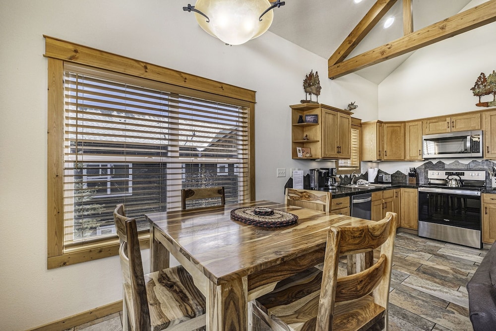Estes Park Vacation Lodging