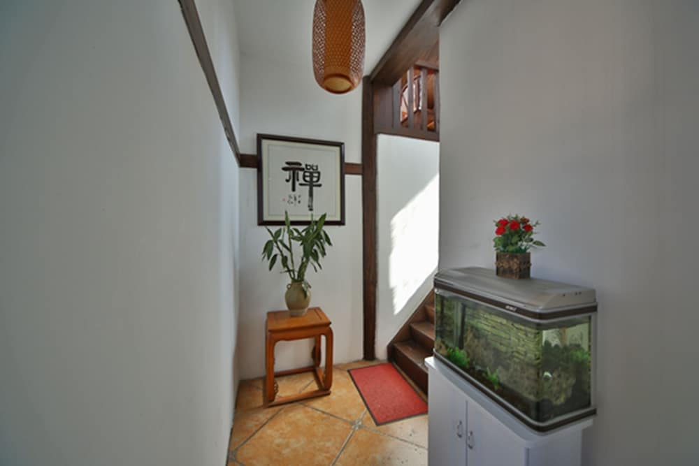 He Mu Ju Inn Zhongyi Branch