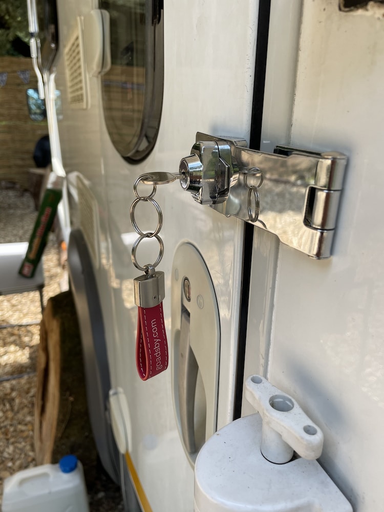 Captivating 2 bed Motorhome in Wareham view 5