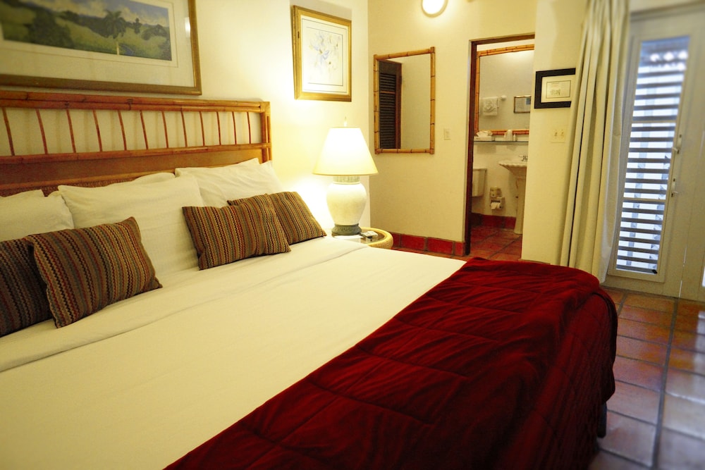 At Wind Chimes Boutique Hotel - Property Image 8