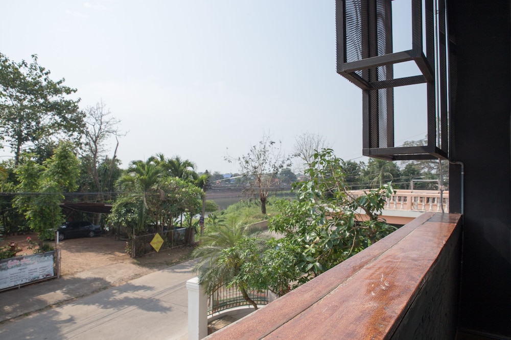 Yindee Travellers Lodge