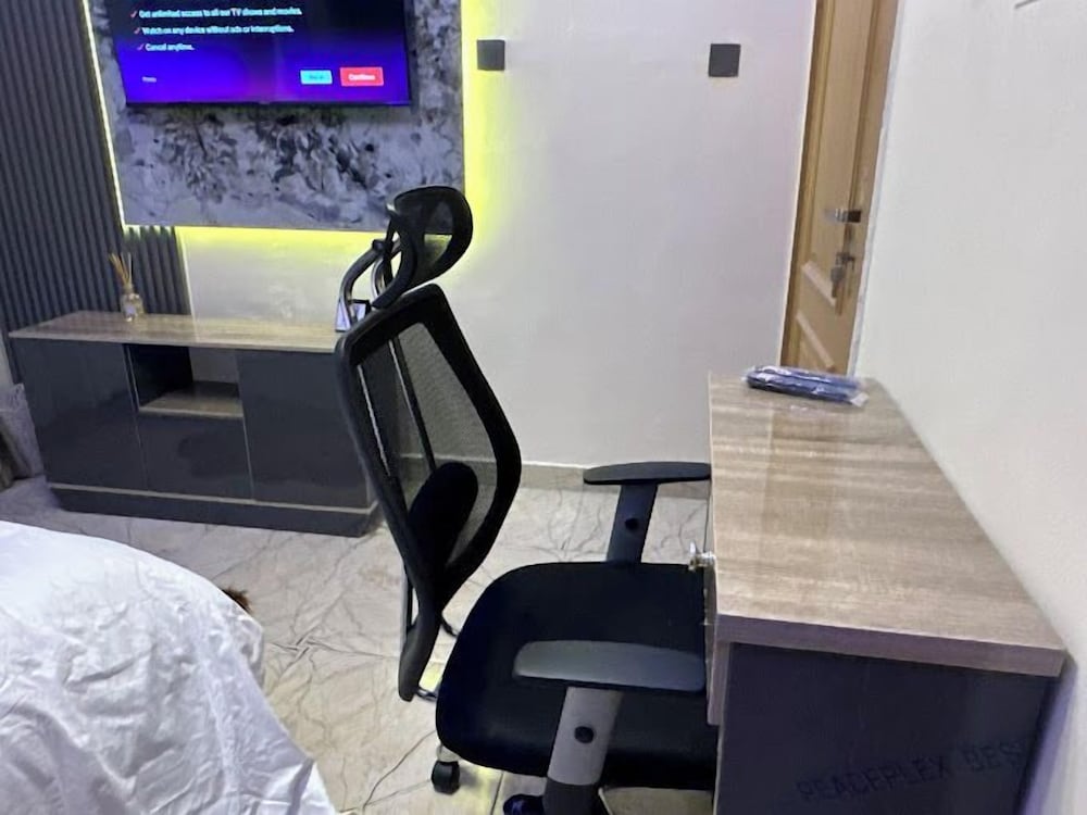 Bizzare Luxury Apartment