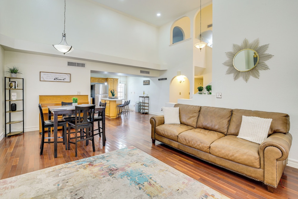 Patio, Pool & Spa: Family Retreat in Horizon City!