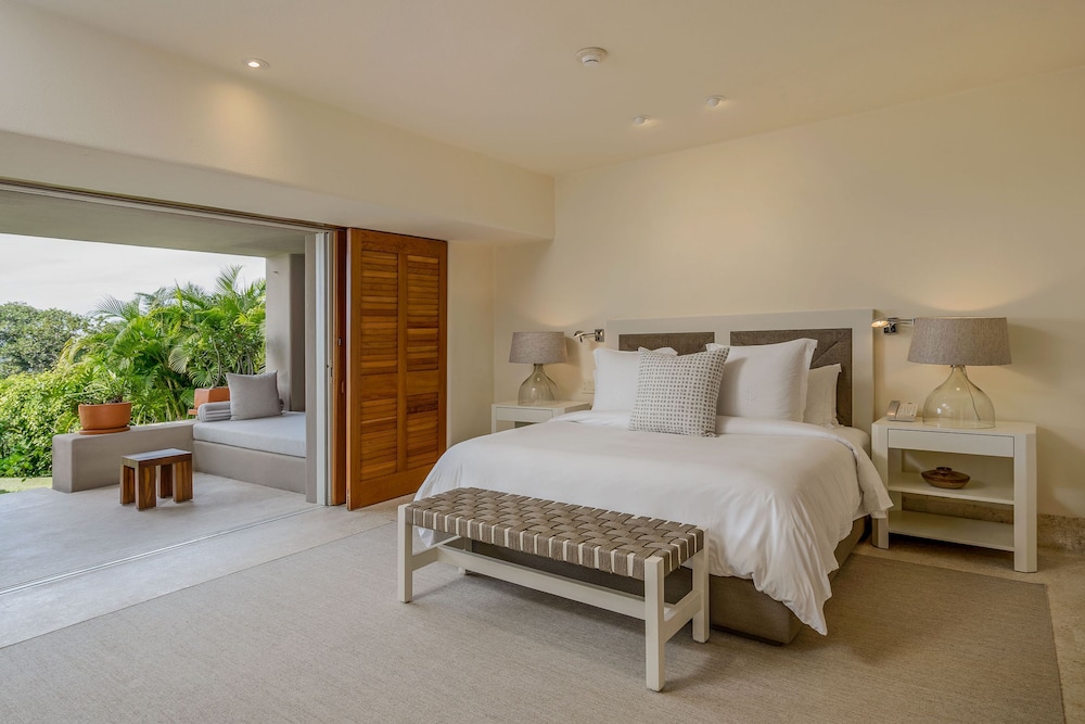 Four Seasons 2038 Teulu Golf Beach Club