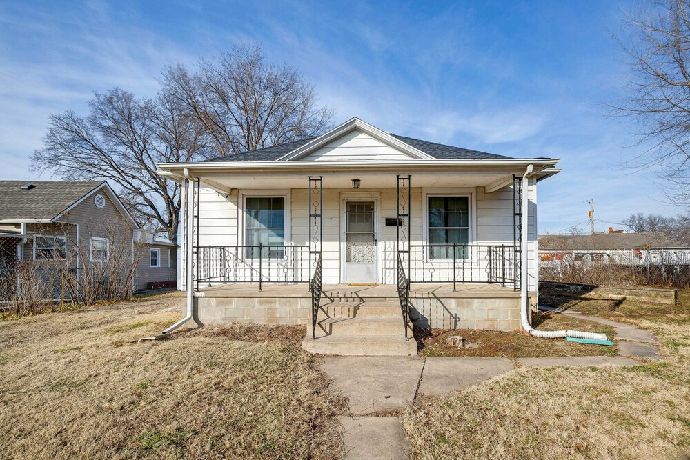 Family-friendly Home in Junction City