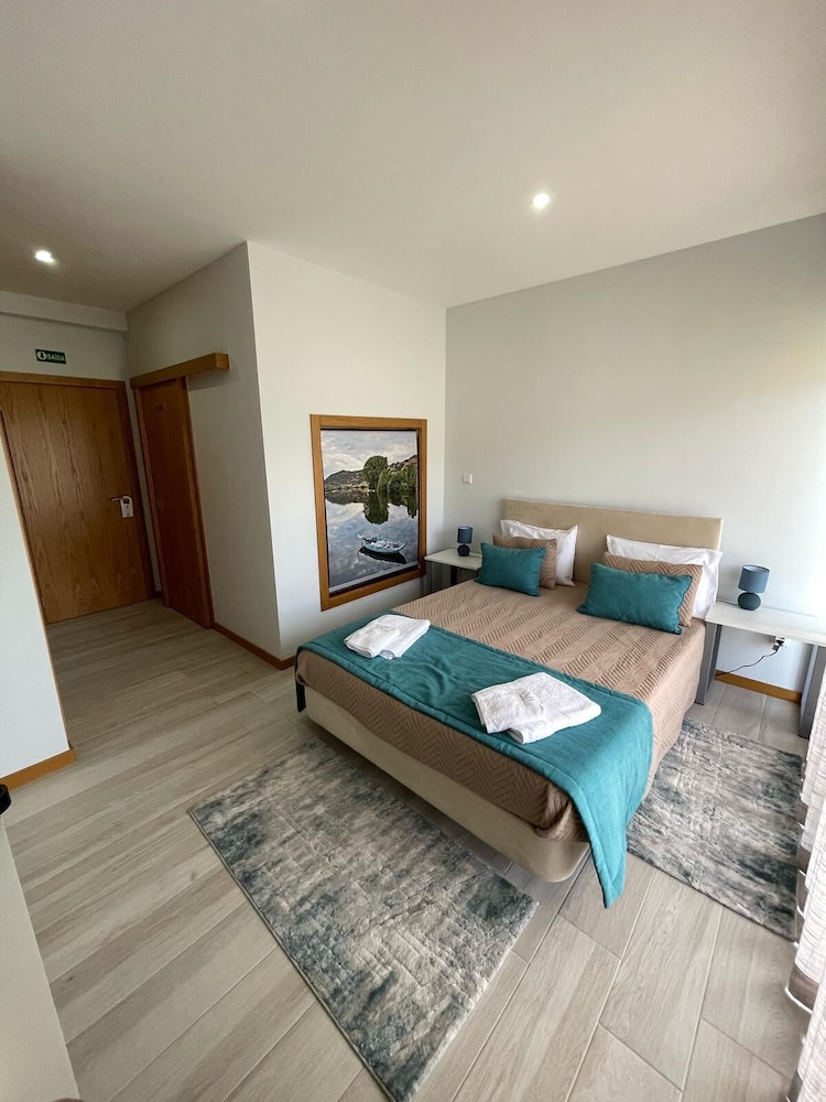 Douro Elegance Suites