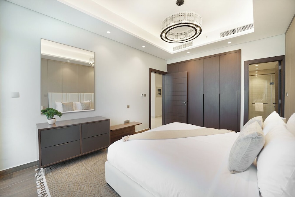 Easygo -exclusive 1BR in Business Bay
