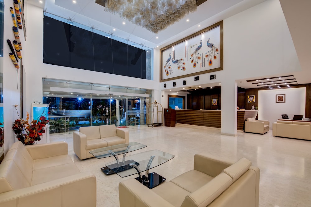 The Sai Leela Hotel Bangalore view 2