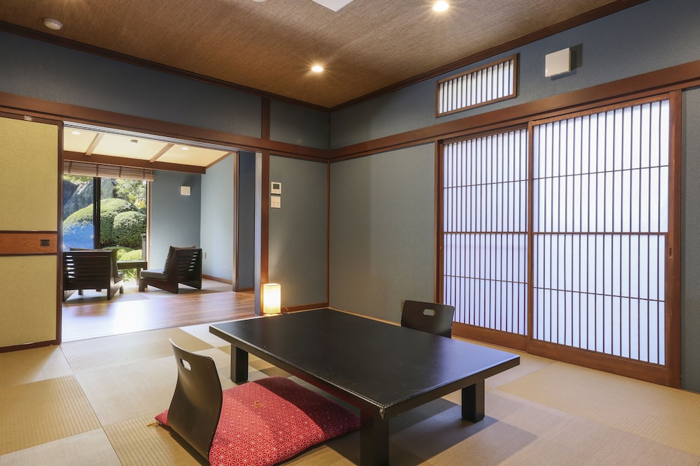 Meiseki No Yado Kagetsu