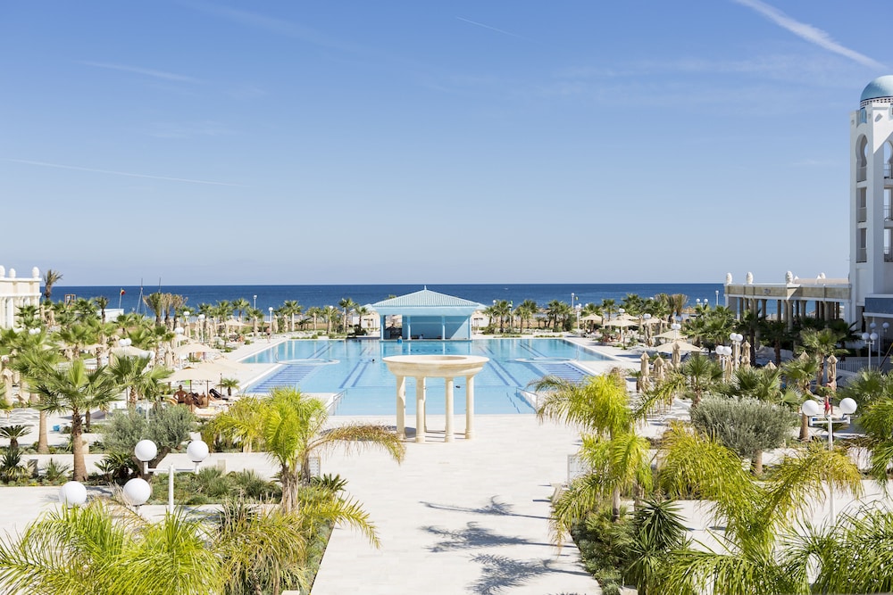 Hotel Concorde Green Park Palace
