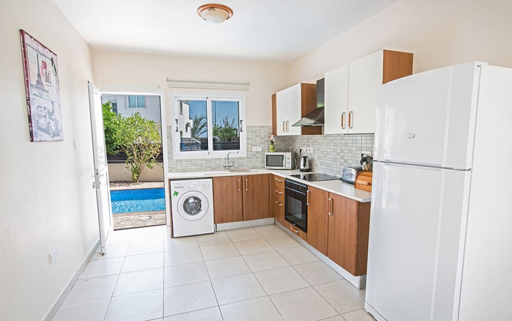 Beautiful Villa With Private Pool, Pernera Villa 1247 view 5